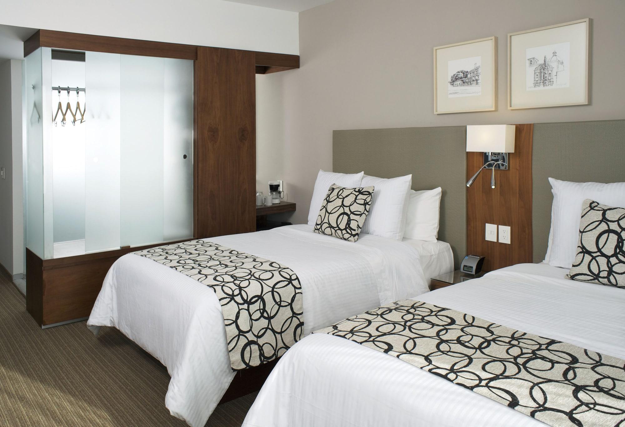 Casa Inn Premium Hotel 케레타로 외부 사진 A typical room at the Westin