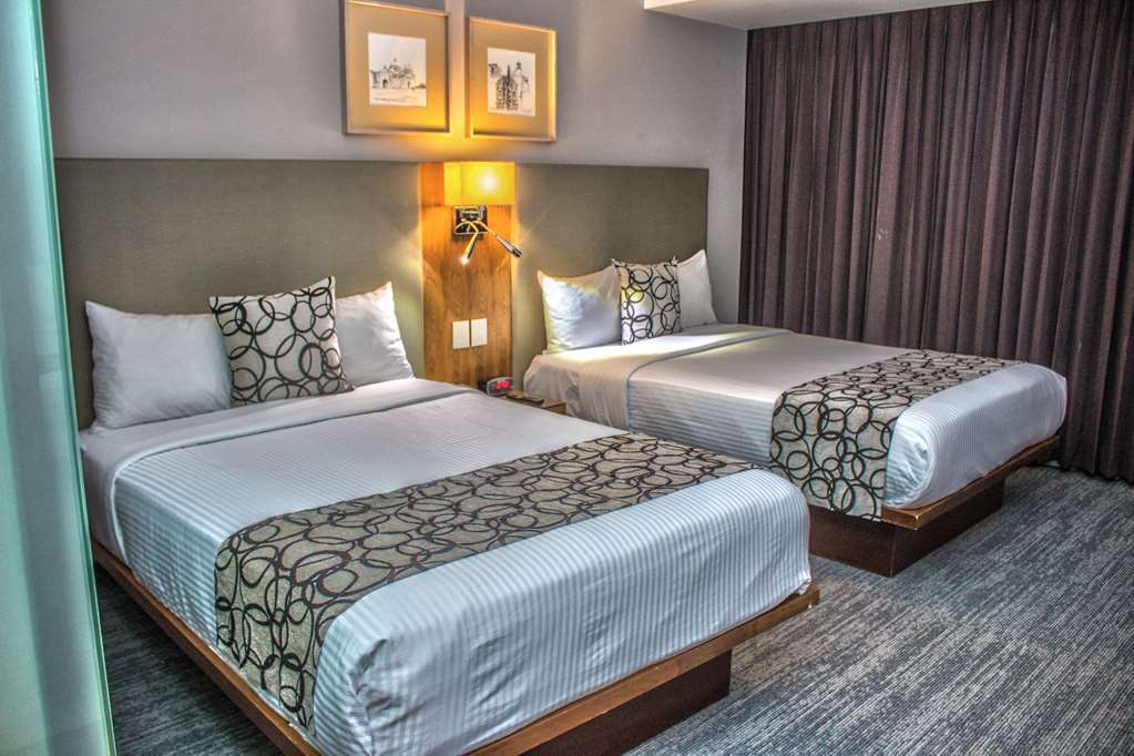 Casa Inn Premium Hotel 케레타로 객실 사진 A room at the hotel